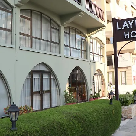 Layiotis アパートホテル