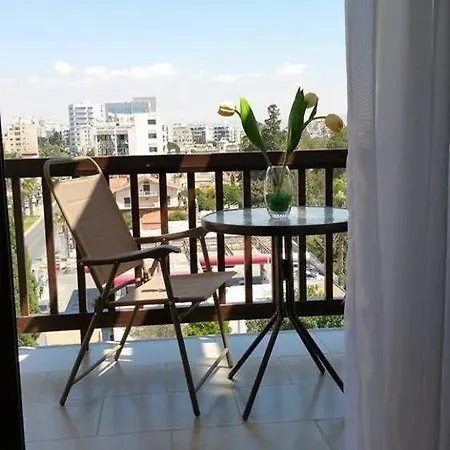 Layiotis מלון דירות לרנקה