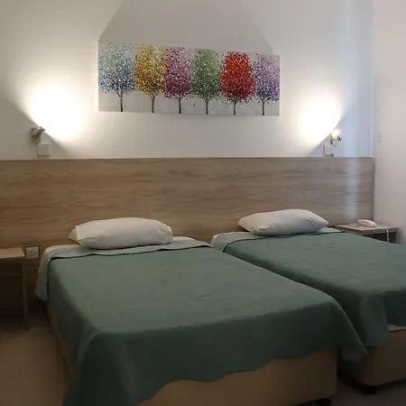 Layiotis Apartahotel Lárnaca