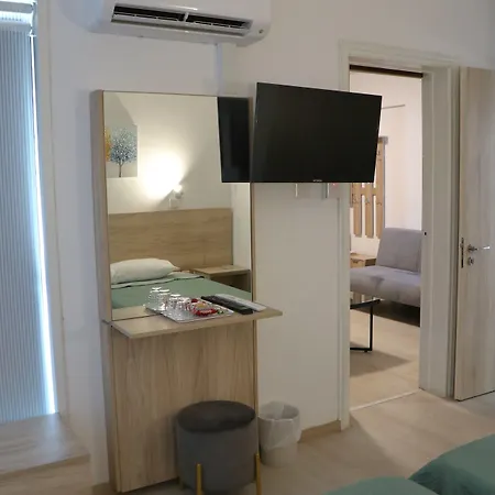 Layiotis Apartahotel 3*