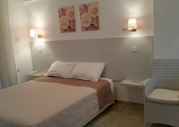 Layiotis 公寓式酒店