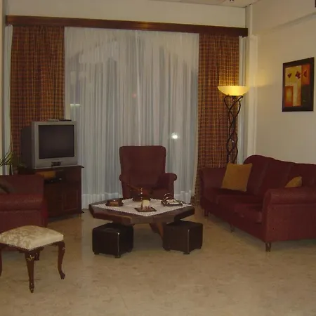 Layiotis Apartahotel